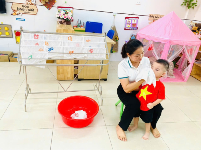 MỘT SỐ HOẠT ĐỘNG CỦA BÉ TRƯỜNG MẦM NON LA DƯƠNG TRONG DỊP HÈ
